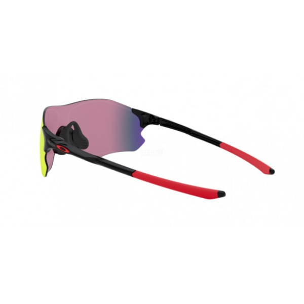 0OO9308-930816 - 4